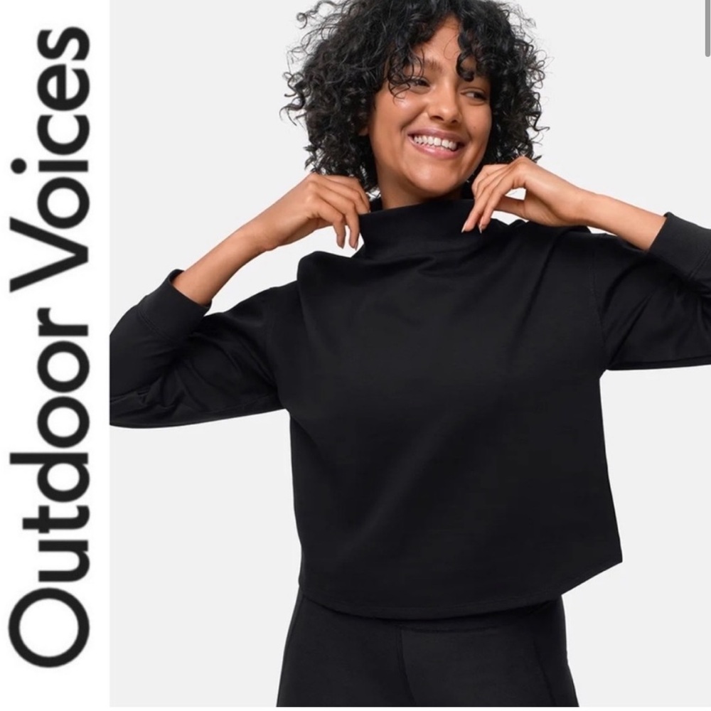 Outdoor Voices Varsity Mock Neck Long Sleeve Black Crop Boxy T-Shirt Top Size S